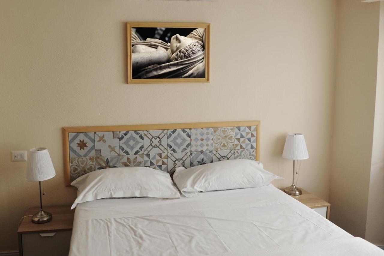 Pontevecchio Rooms Firenze Bagian luar foto